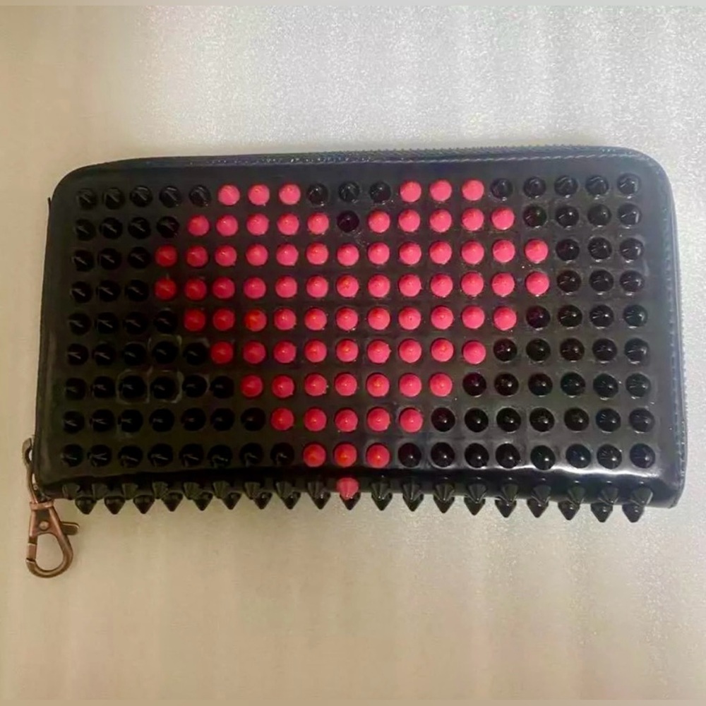 LOUBOUTIN Panettone Spike Zippy Long Wallet Black Red Heart RARE